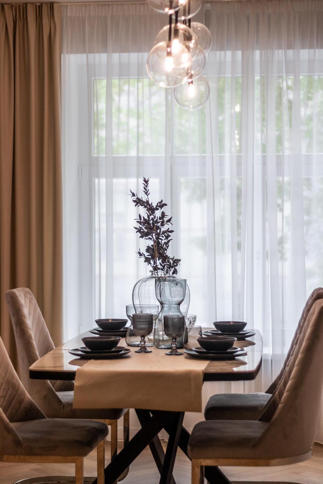Terrific First-class In Town Center Апартамент